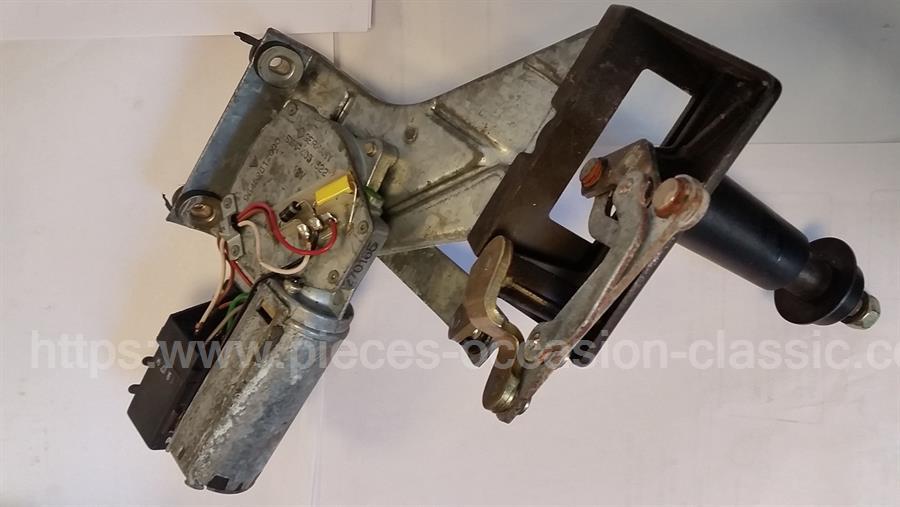 Moteur d'essuie glace Porsche